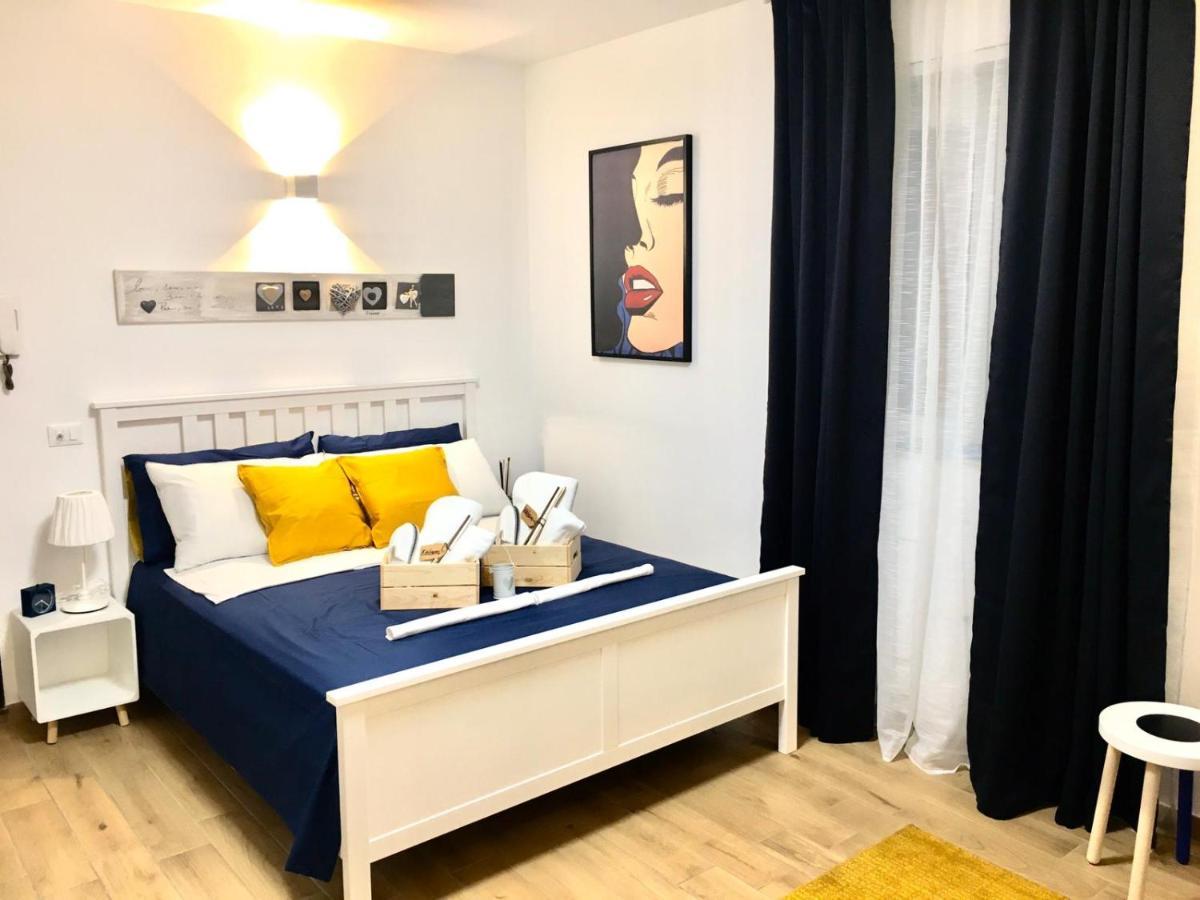 La Dimora Del Centro Apartment คาตาเนีย ภายนอก รูปภาพ