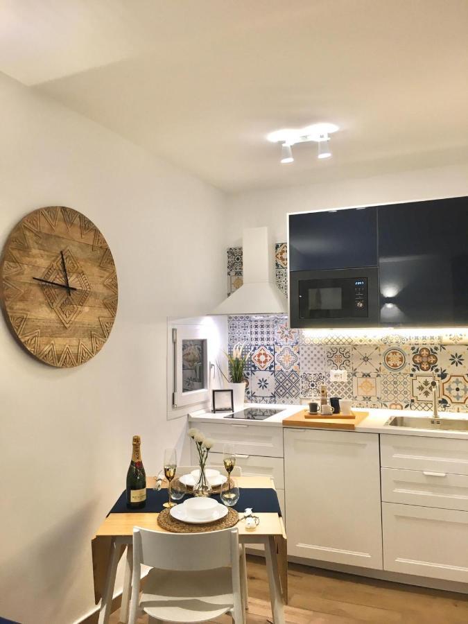 La Dimora Del Centro Apartment คาตาเนีย ภายนอก รูปภาพ