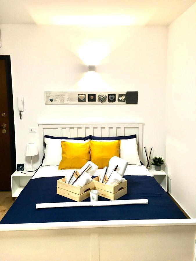 La Dimora Del Centro Apartment คาตาเนีย ภายนอก รูปภาพ